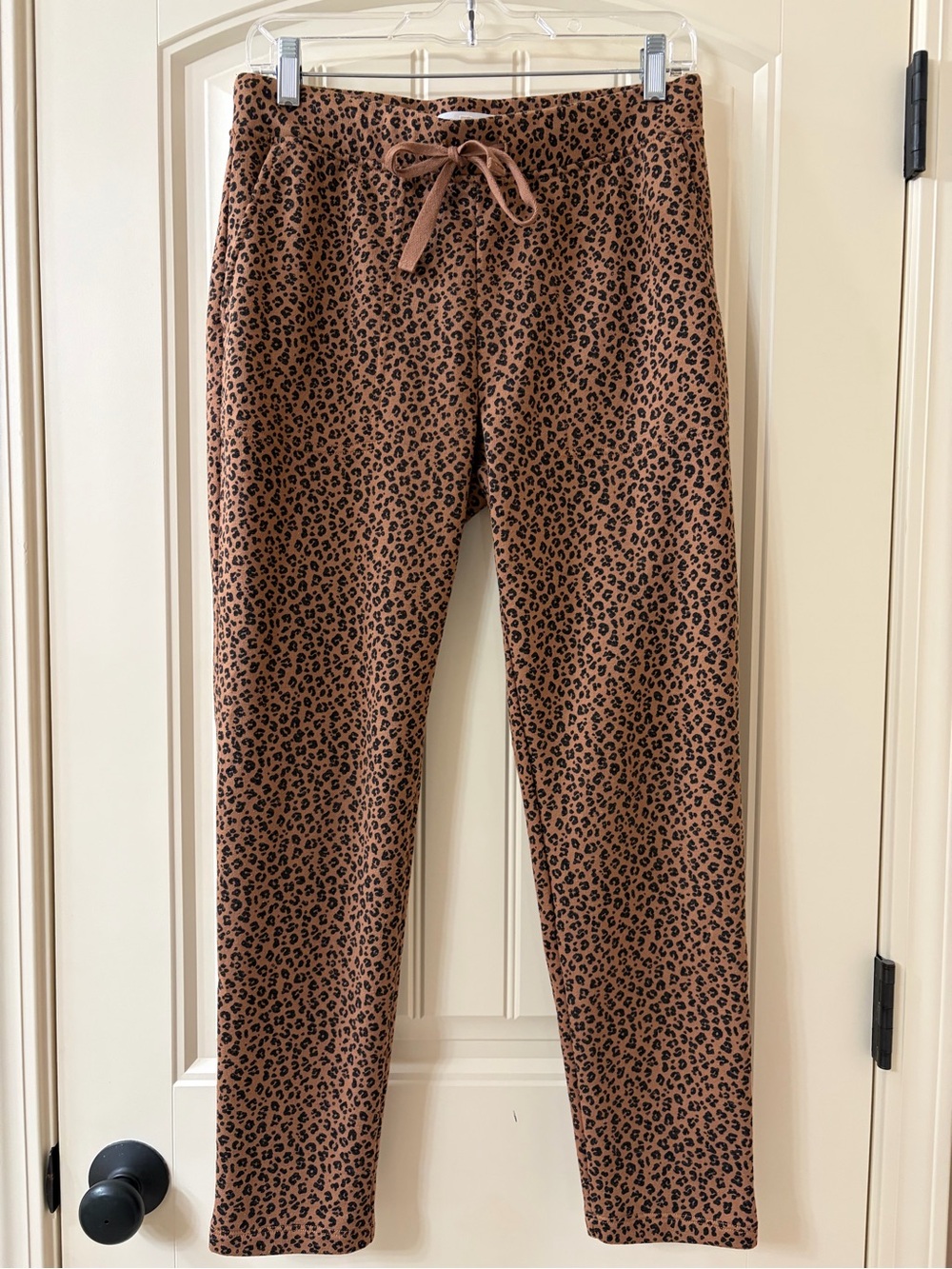 Lou and Grey Leopard Print Lounge Pants - Brown & Black, Small